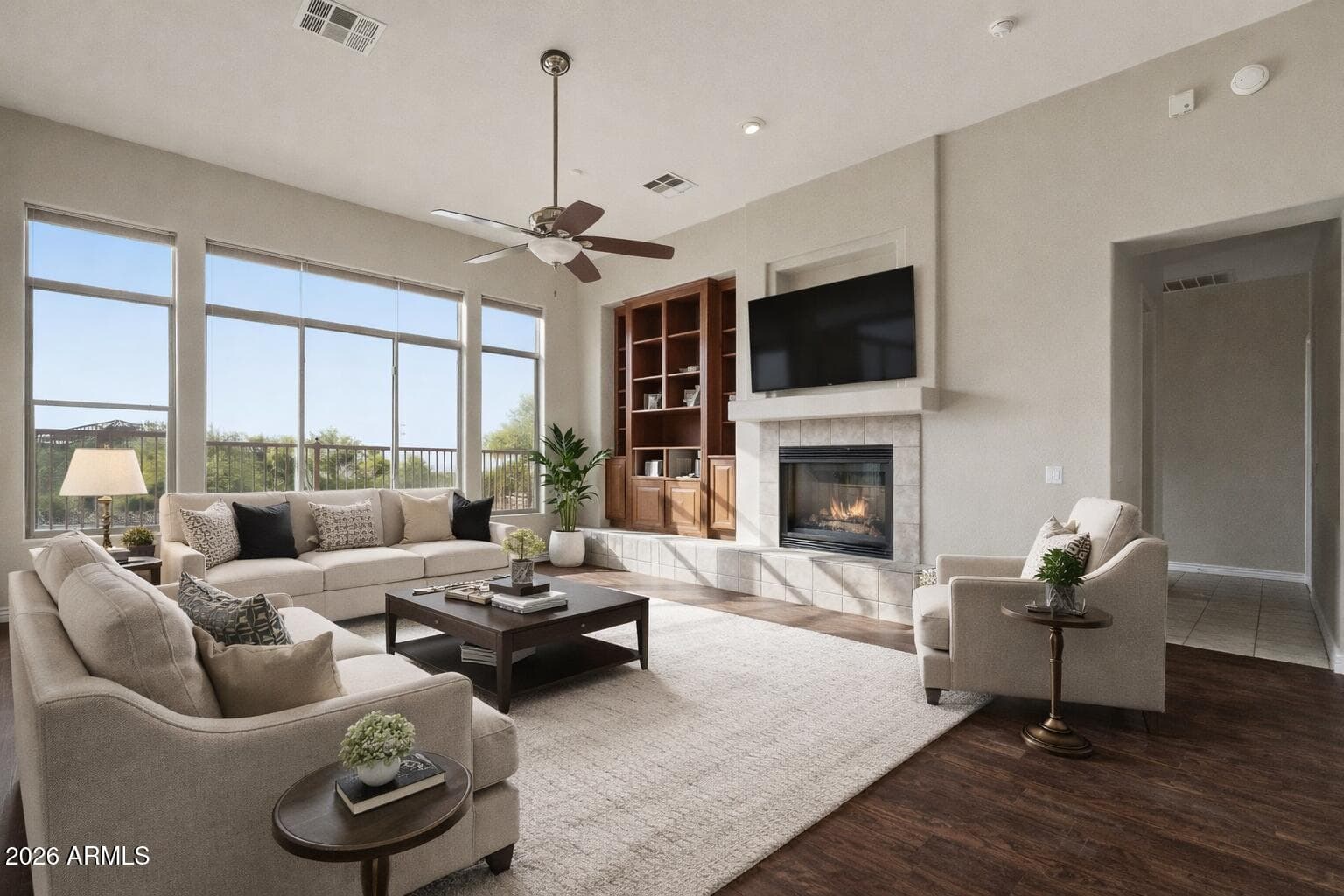 1524 W MOODY Trail, Phoenix, AZ 85041 — photo 3 of 23