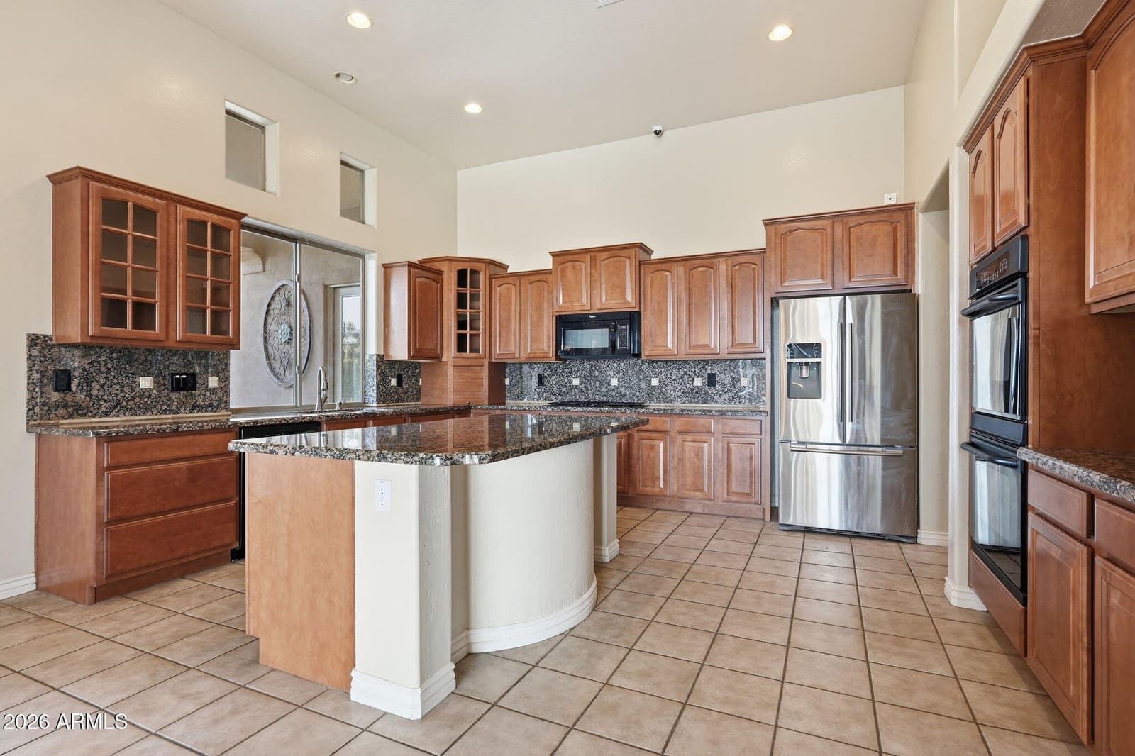 1524 W MOODY Trail, Phoenix, AZ 85041 — photo 5 of 23