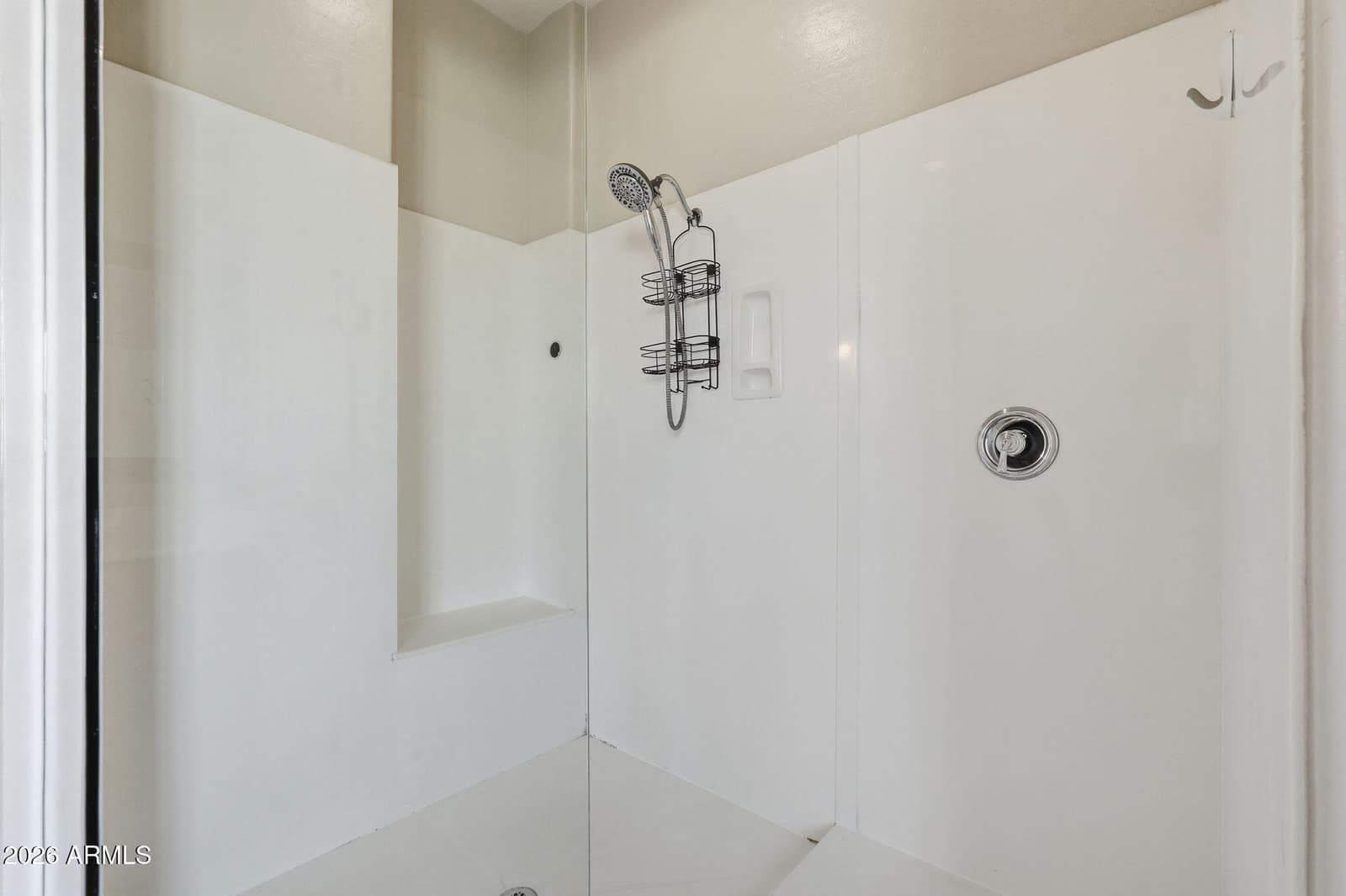 1524 W MOODY Trail, Phoenix, AZ 85041 — photo 11 of 23