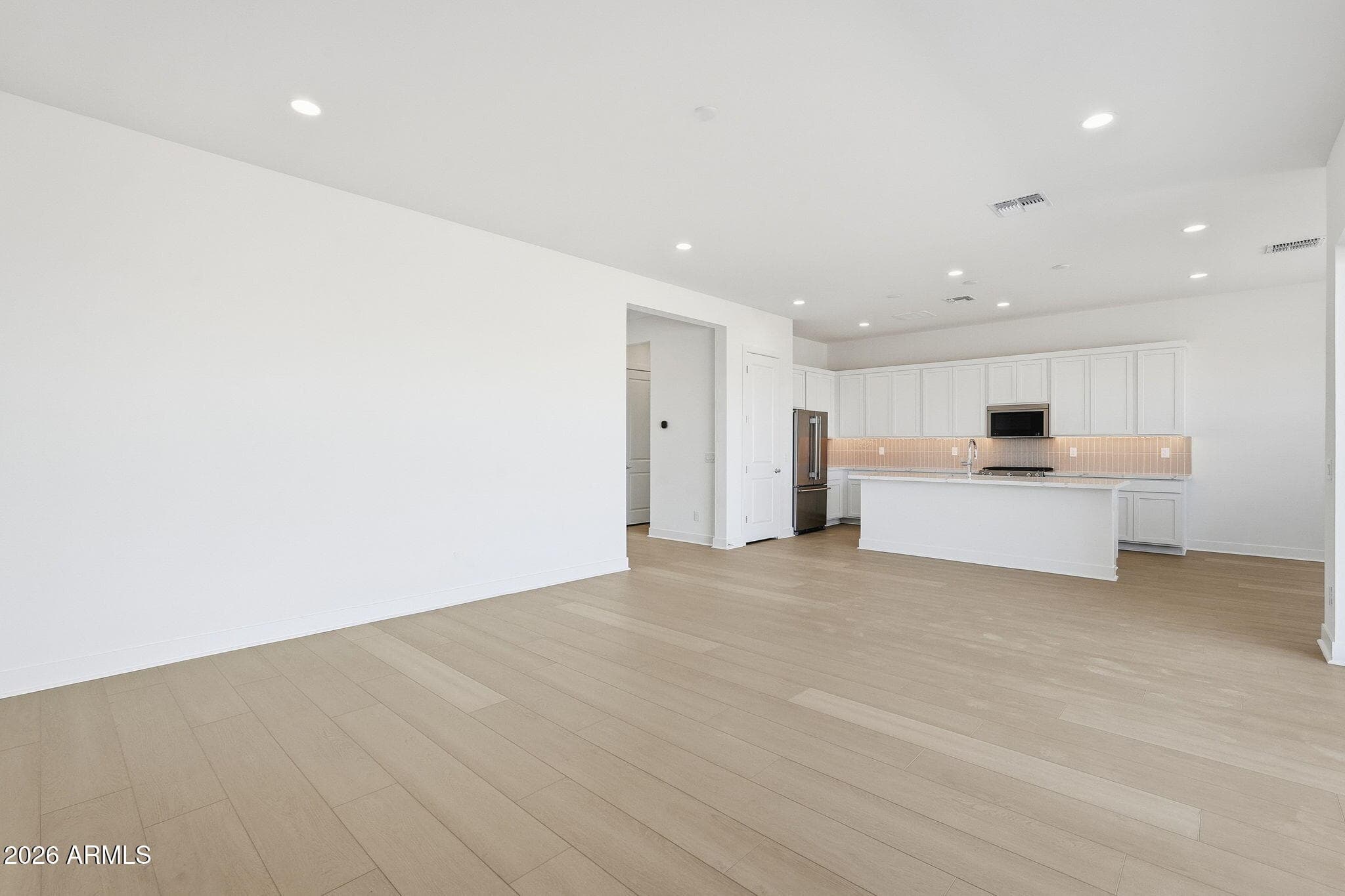3640 W HORSE TRAIL Way, San Tan Valley, AZ 85144 — photo 12 of 50