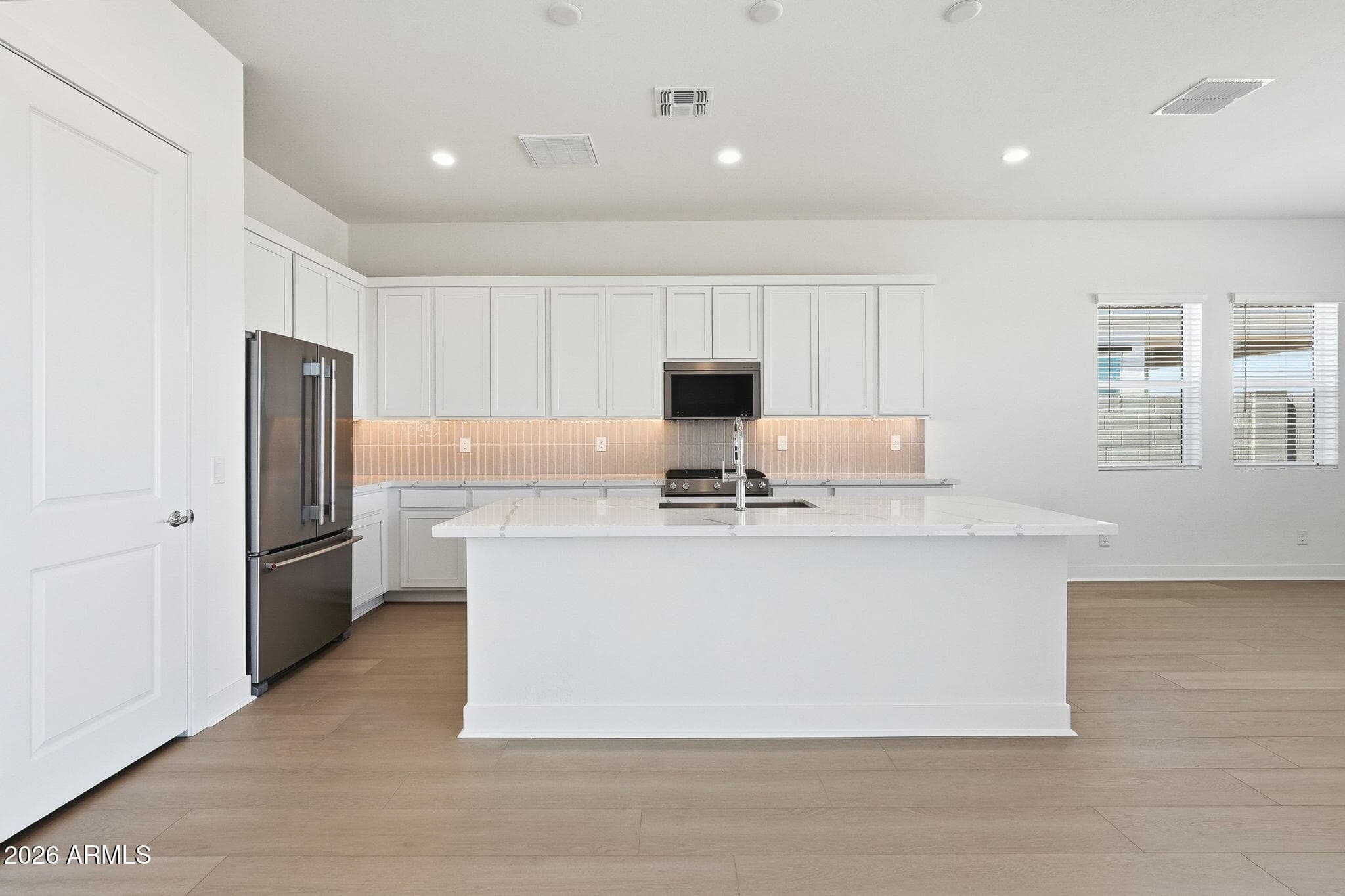 3640 W HORSE TRAIL Way, San Tan Valley, AZ 85144 — photo 13 of 50