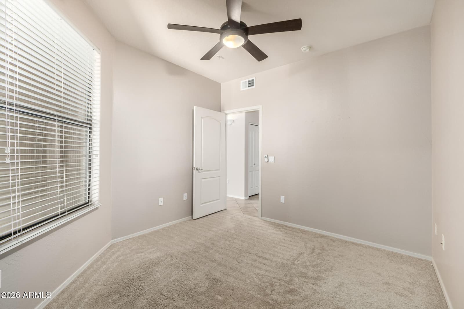705 W QUEEN CREEK Road 1047, Chandler, AZ 85248 — photo 17 of 39
