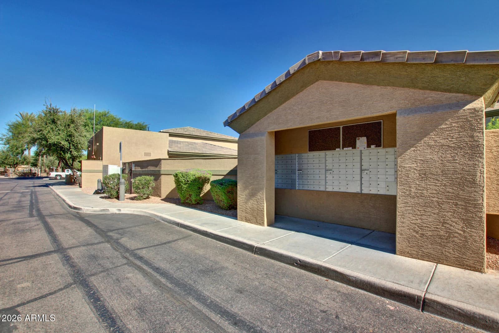 705 W QUEEN CREEK Road 1047, Chandler, AZ 85248 — photo 30 of 39