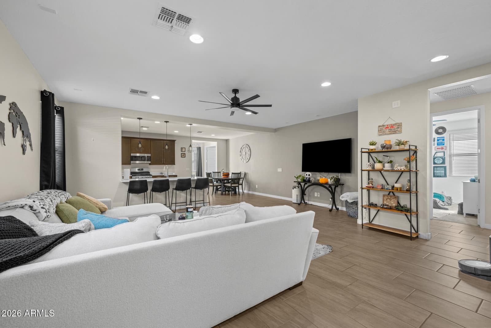 4143 E APPALOOSA Road, Gilbert, AZ 85296 — photo 5 of 35