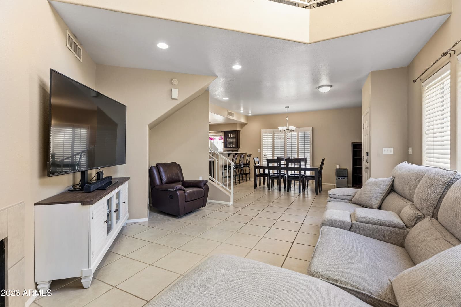 5044 E SIESTA Drive 3, Phoenix, AZ 85044 — photo 5 of 36