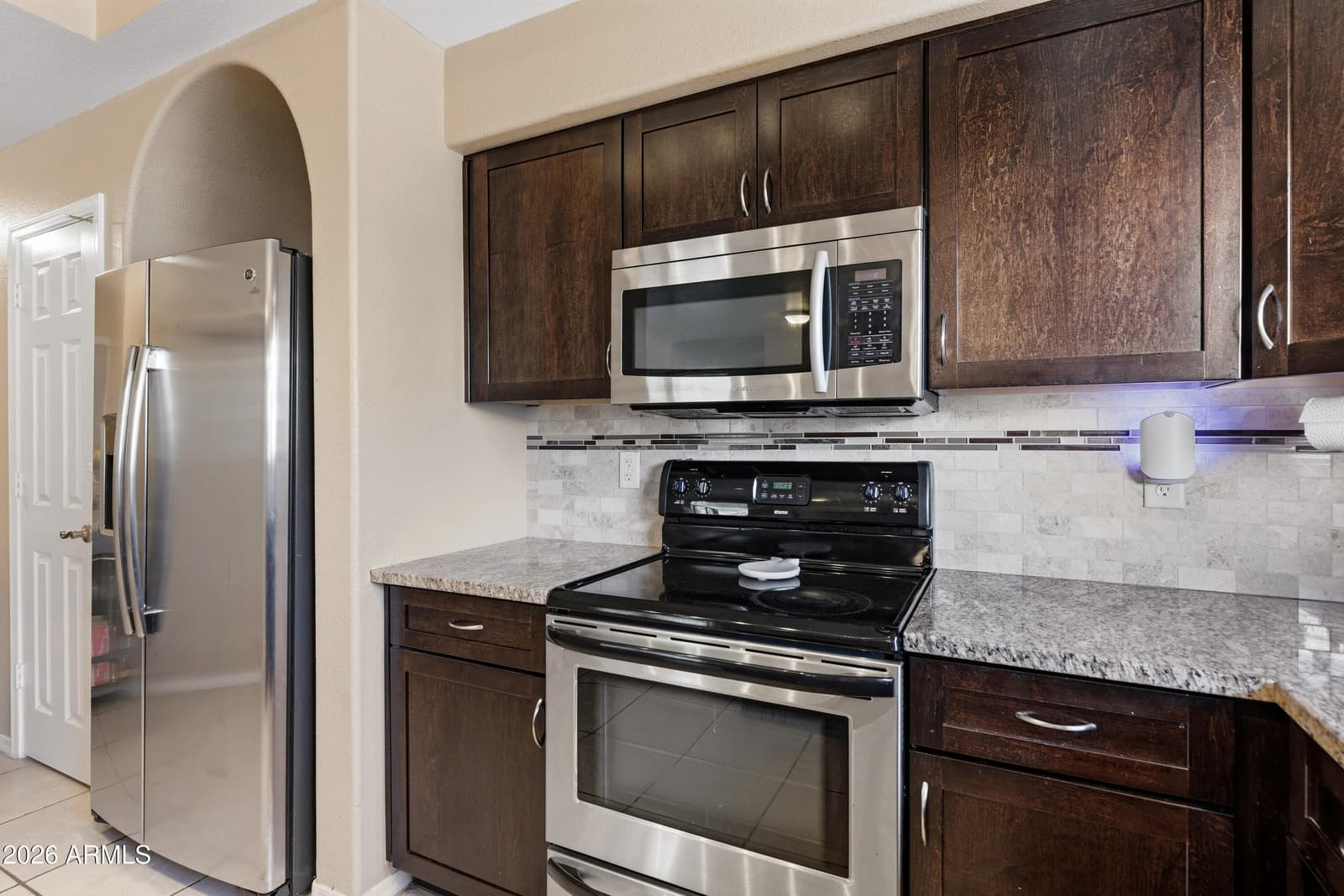 5044 E SIESTA Drive 3, Phoenix, AZ 85044 — photo 11 of 36