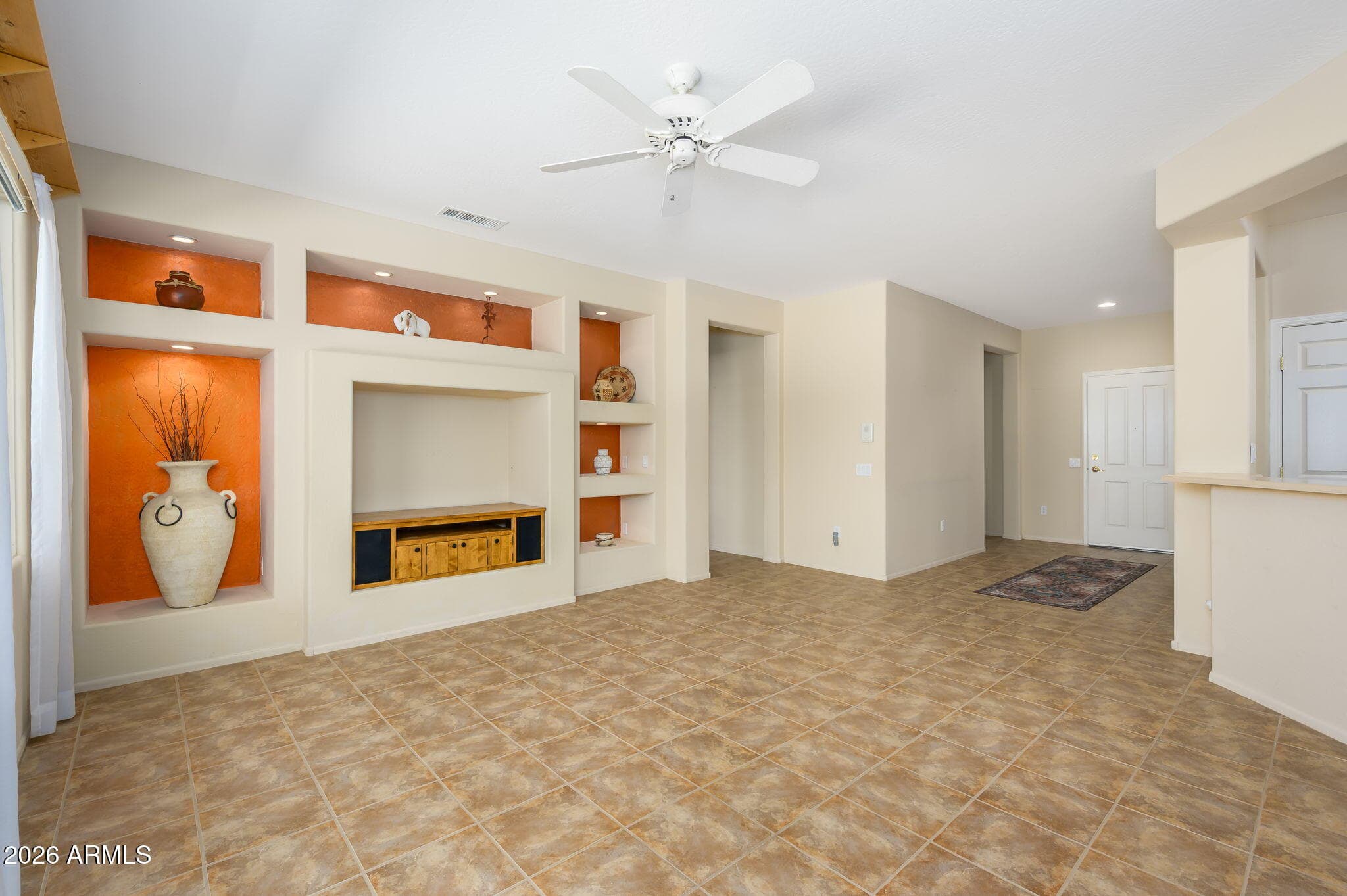 18652 N PATINA Court, Surprise, AZ 85387 — photo 11 of 44