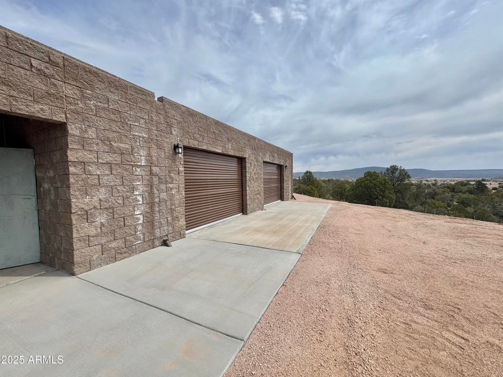 137 E HILLTOP Drive, Young, AZ 85554 — photo 15 of 64