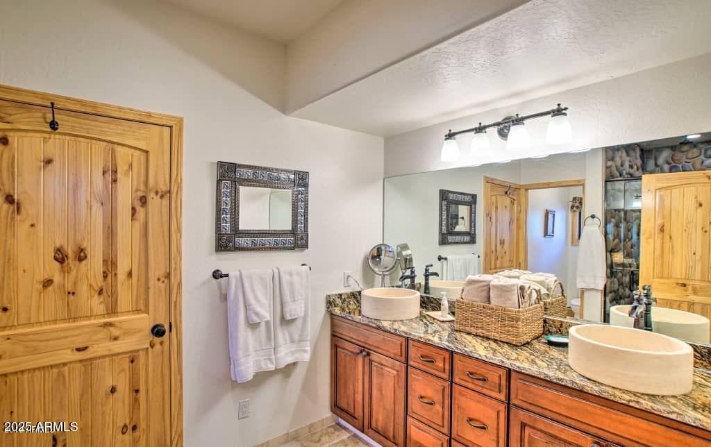 137 E HILLTOP Drive, Young, AZ 85554 — photo 28 of 64