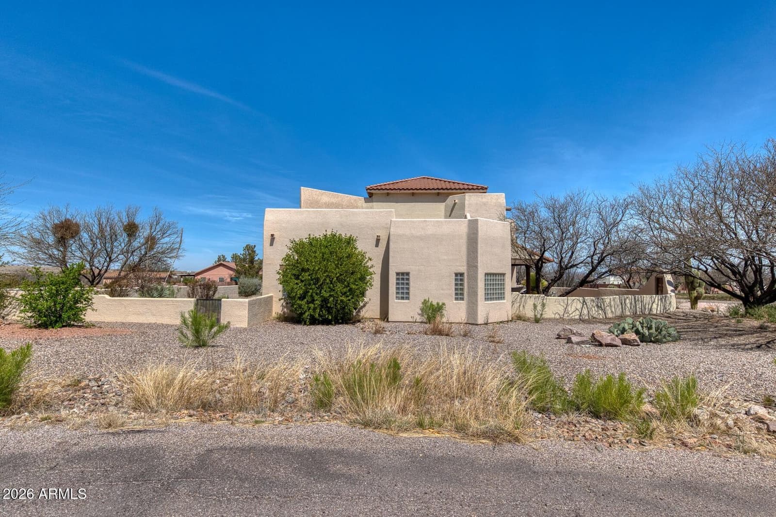 1955 E YAVAPAI Place, Sierra Vista, AZ 85650 — photo 8 of 49