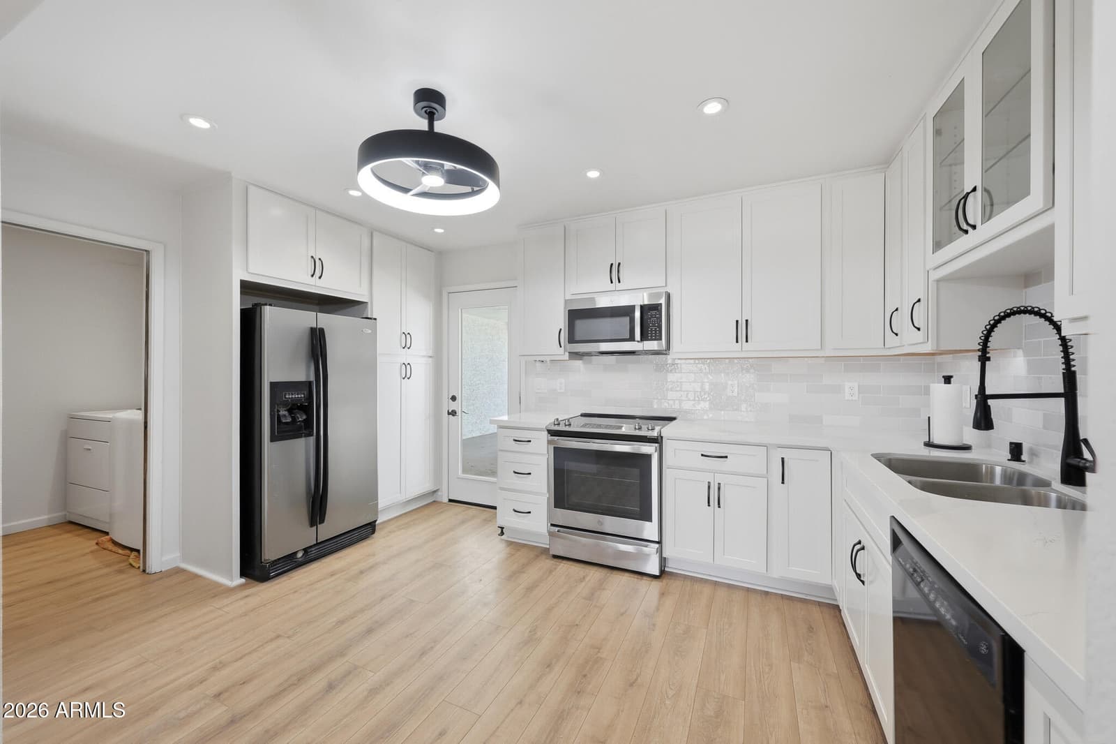2847 N 49TH Place, Phoenix, AZ 85008 — photo 4 of 17