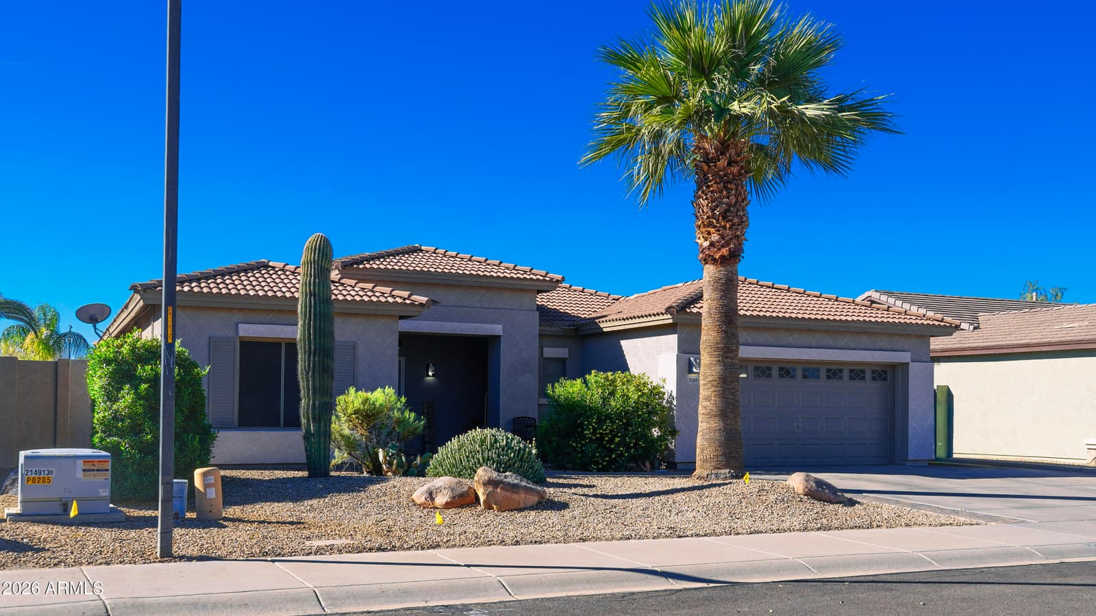 21269 E ROUNDUP Way, Queen Creek, AZ 85142 — photo 3 of 32