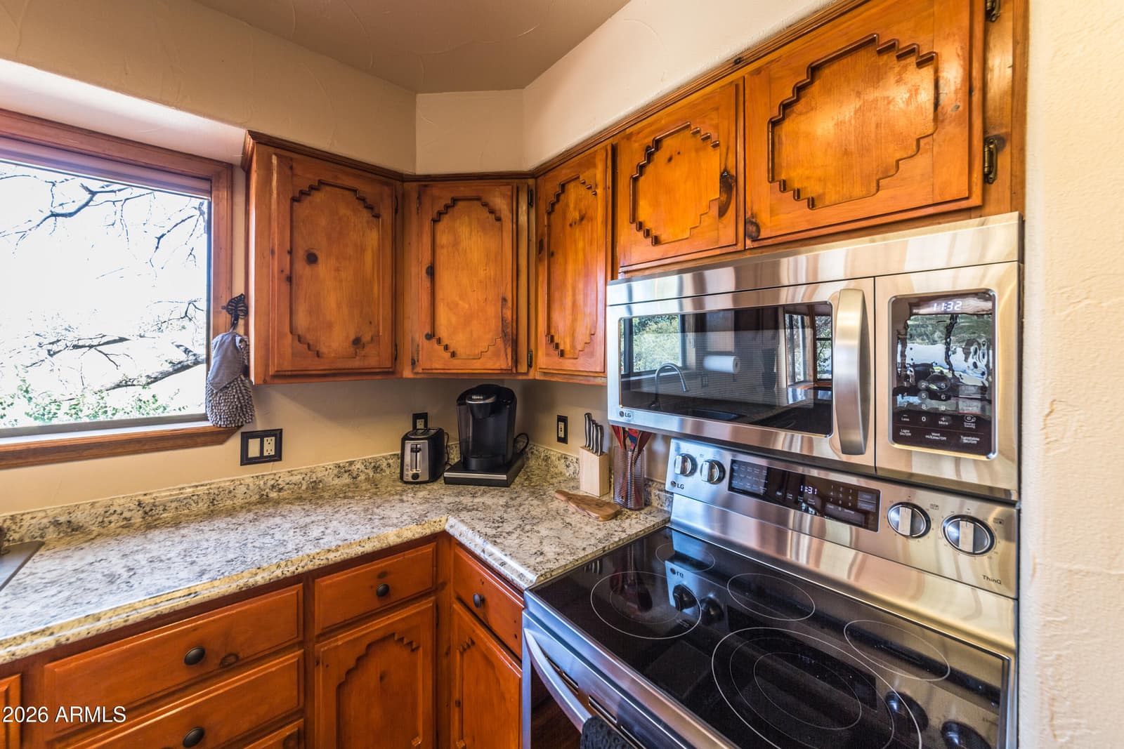 1927 S CAYUSE Trail, Cottonwood, AZ 86326 — photo 15 of 44