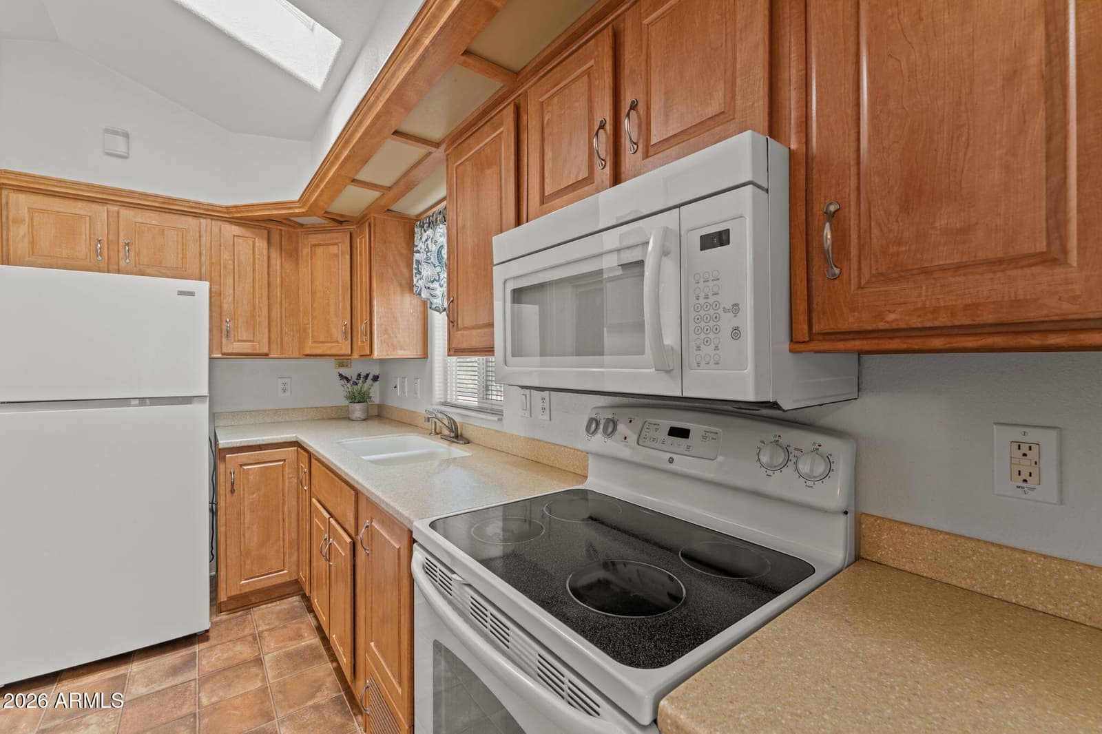 21300 W OUTLAW Drive, Congress, AZ 85332 — photo 12 of 15