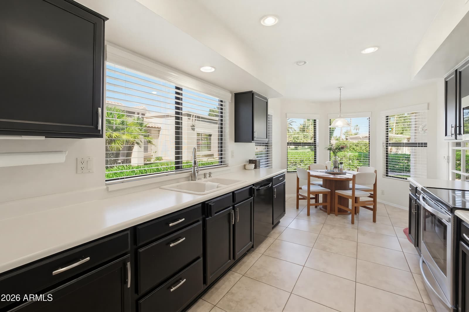 9322 W TOPEKA Drive, Peoria, AZ 85382 — photo 14 of 38
