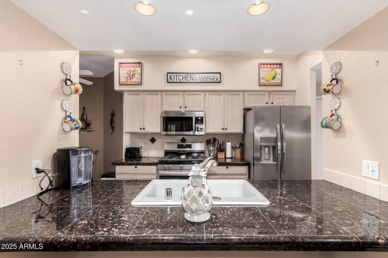 7401 W ARROWHEAD CLUBHOUSE Drive 1023, Glendale, AZ 85308 — photo 12 of 32