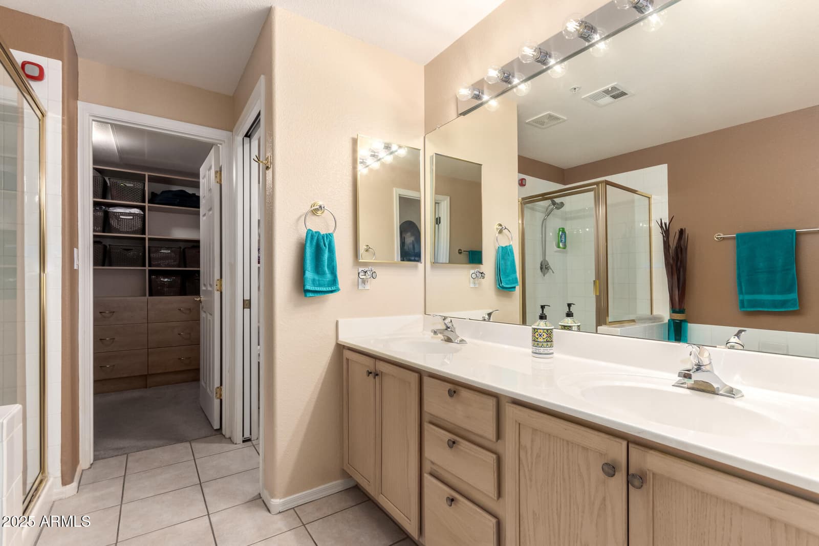 7401 W ARROWHEAD CLUBHOUSE Drive 1023, Glendale, AZ 85308 — photo 16 of 32