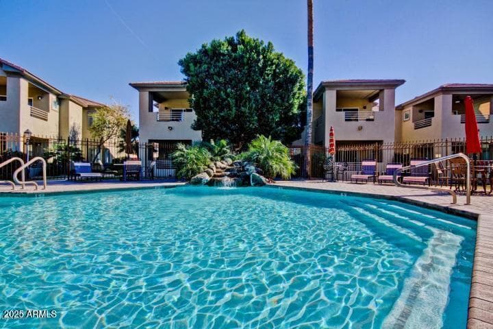 7401 W ARROWHEAD CLUBHOUSE Drive 1023, Glendale, AZ 85308 — photo 27 of 32