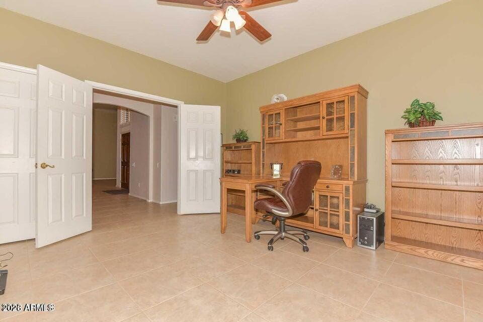 6572 W ABRAHAM Lane, Glendale, AZ 85308 — photo 5 of 29