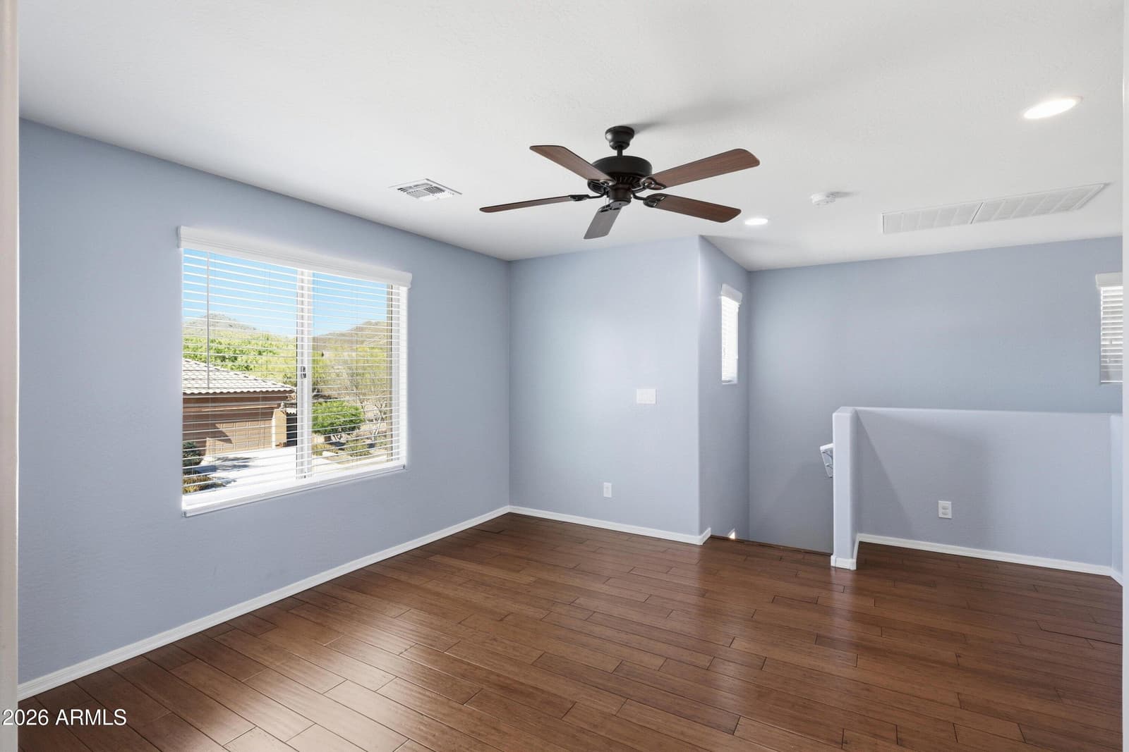 1717 W BUCKHORN Trail, Phoenix, AZ 85085 — photo 7 of 38