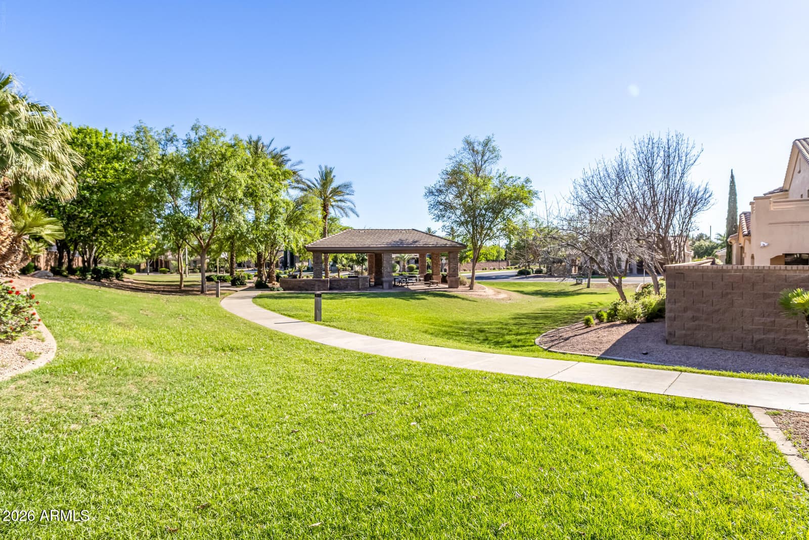 4991 S COTTON Court, Chandler, AZ 85248 — photo 38 of 40