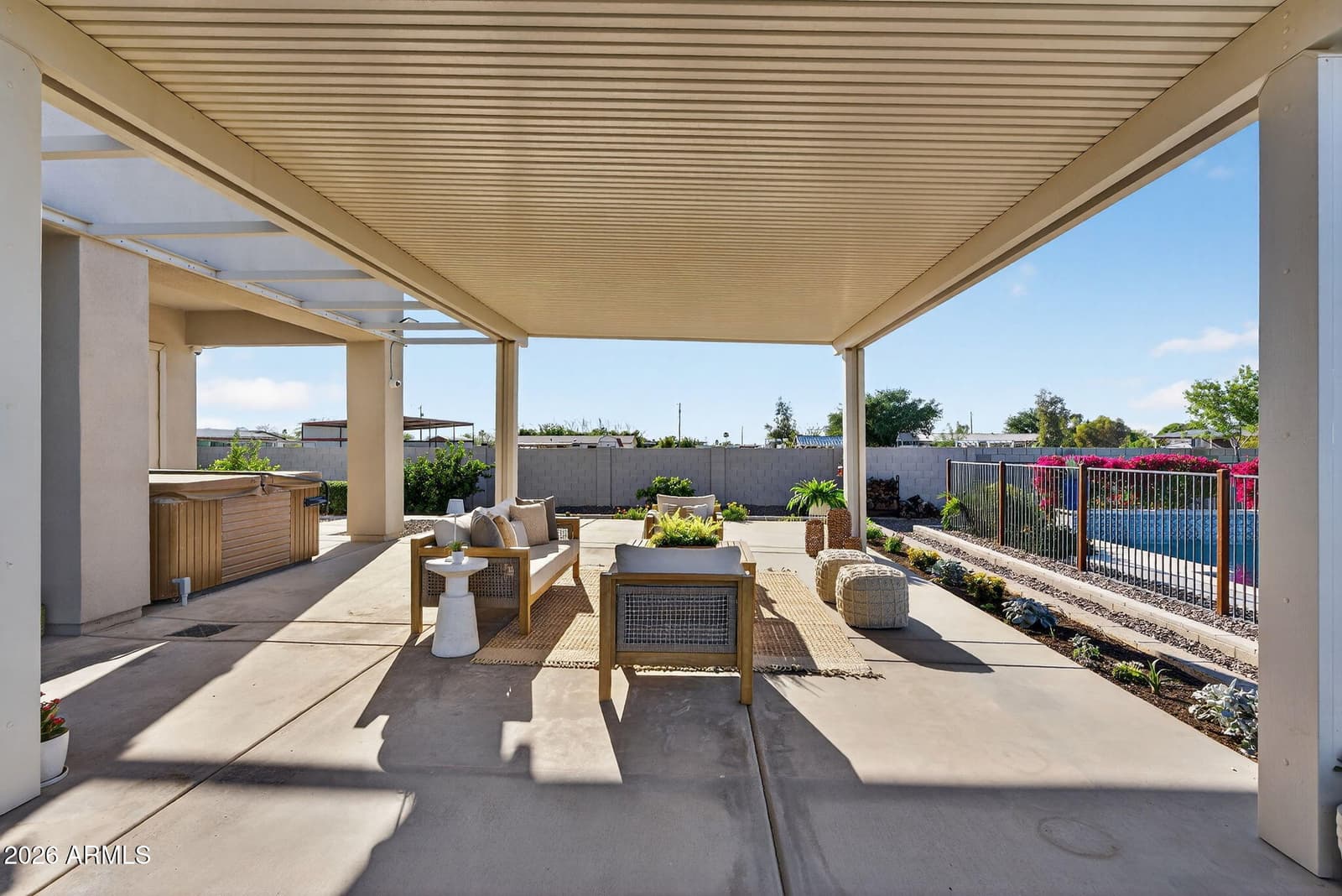 1124 E LOVELAND Lane, San Tan Valley, AZ 85140 — photo 24 of 72