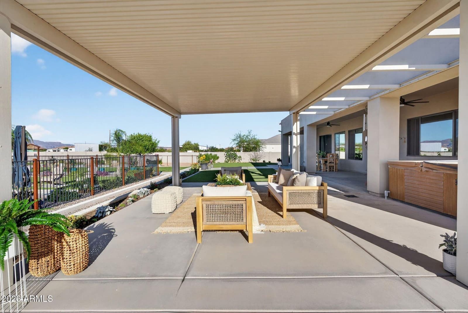 1124 E LOVELAND Lane, San Tan Valley, AZ 85140 — photo 26 of 72