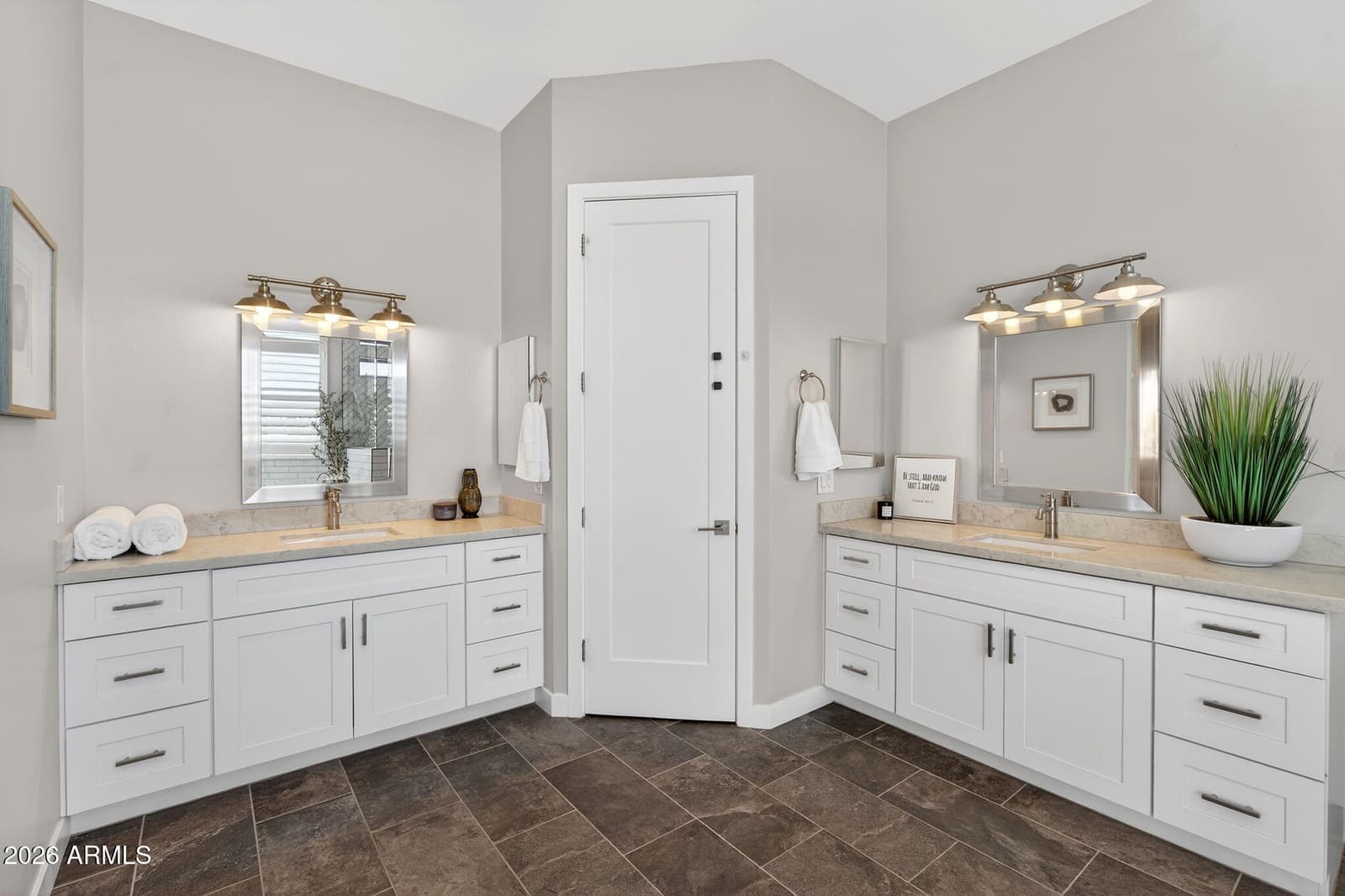 1124 E LOVELAND Lane, San Tan Valley, AZ 85140 — photo 51 of 72