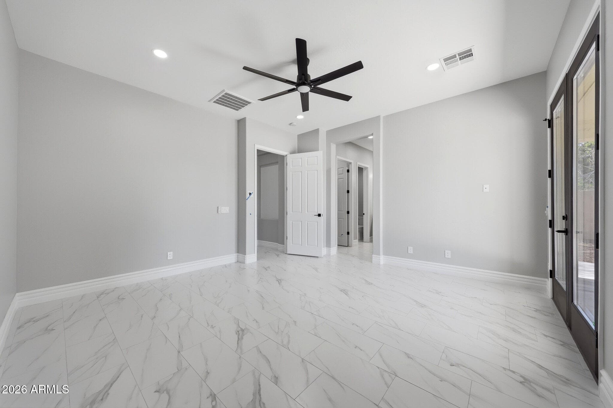 8001 W SAN JUAN Avenue, Glendale, AZ 85303 — photo 18 of 55
