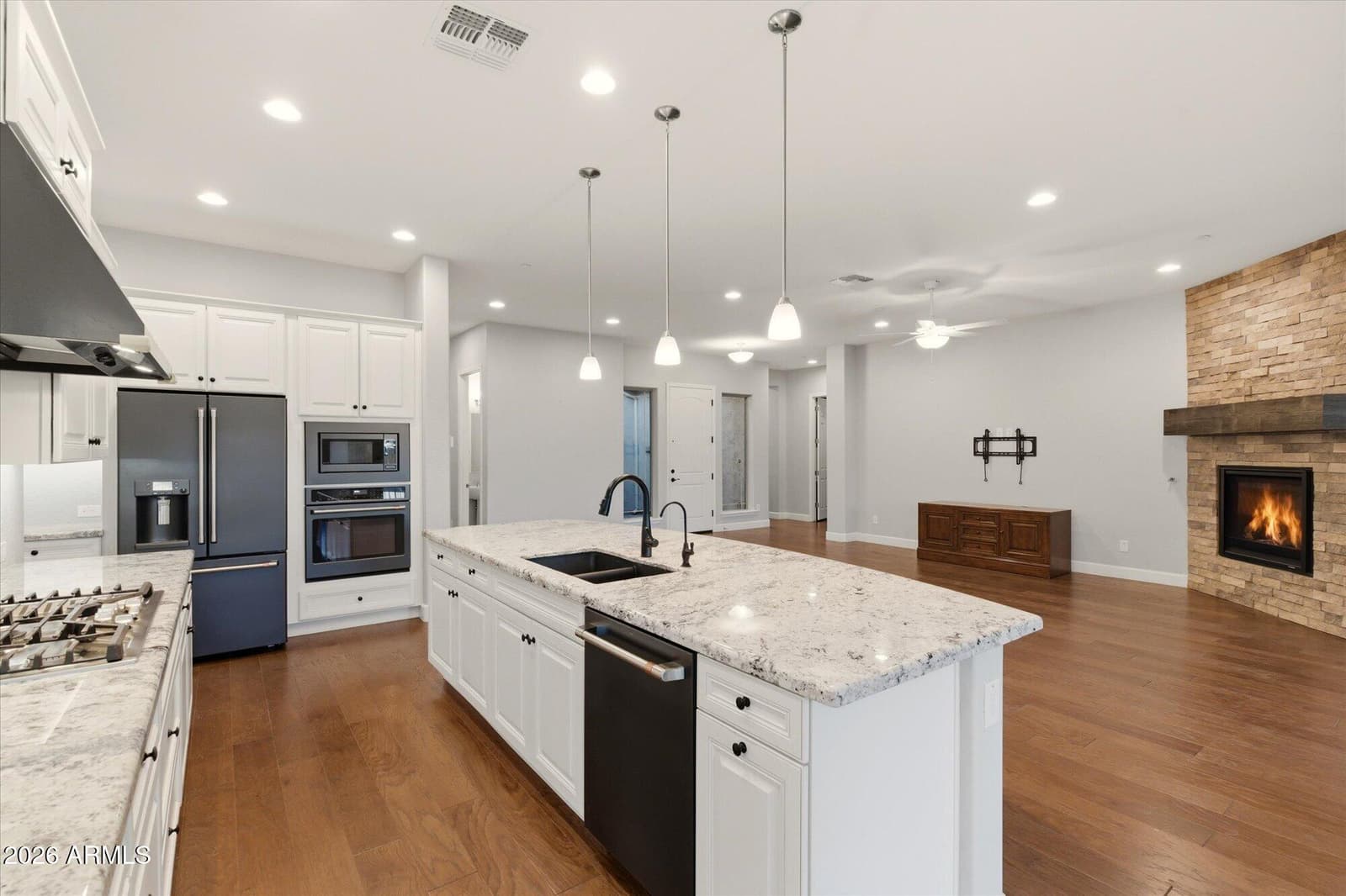 11614 W MONTANSORO Lane, Peoria, AZ 85383 — photo 12 of 60
