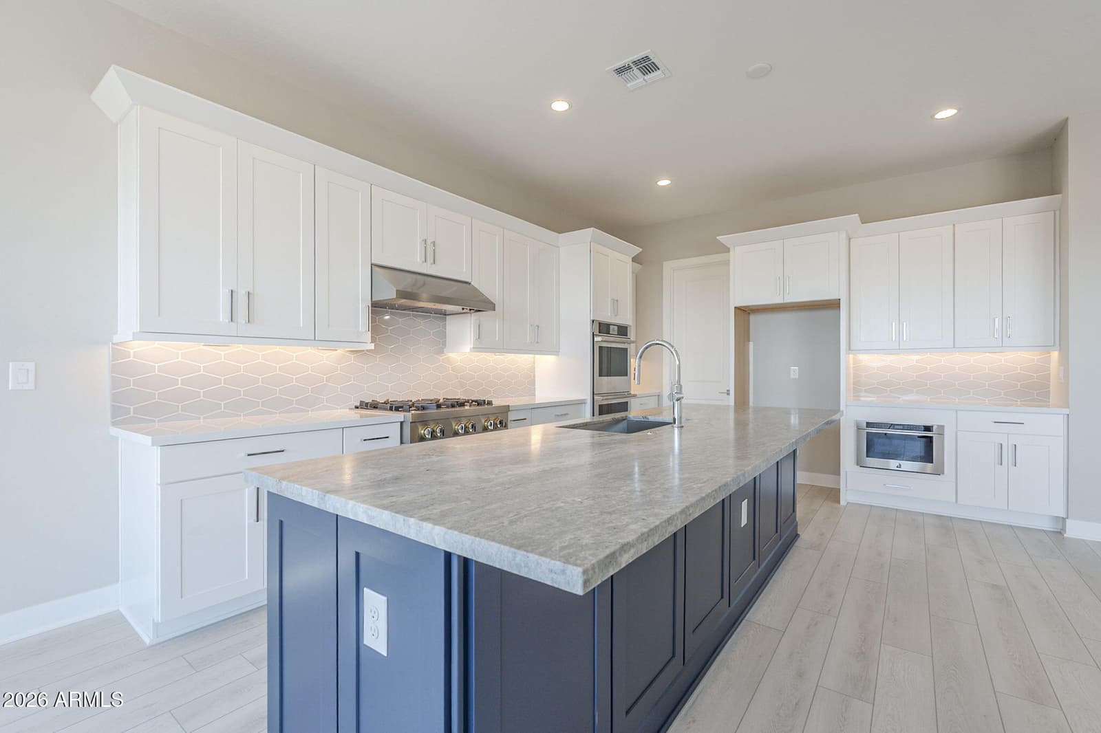 10841 N BLAKELY Street, Surprise, AZ 85388 — photo 11 of 62