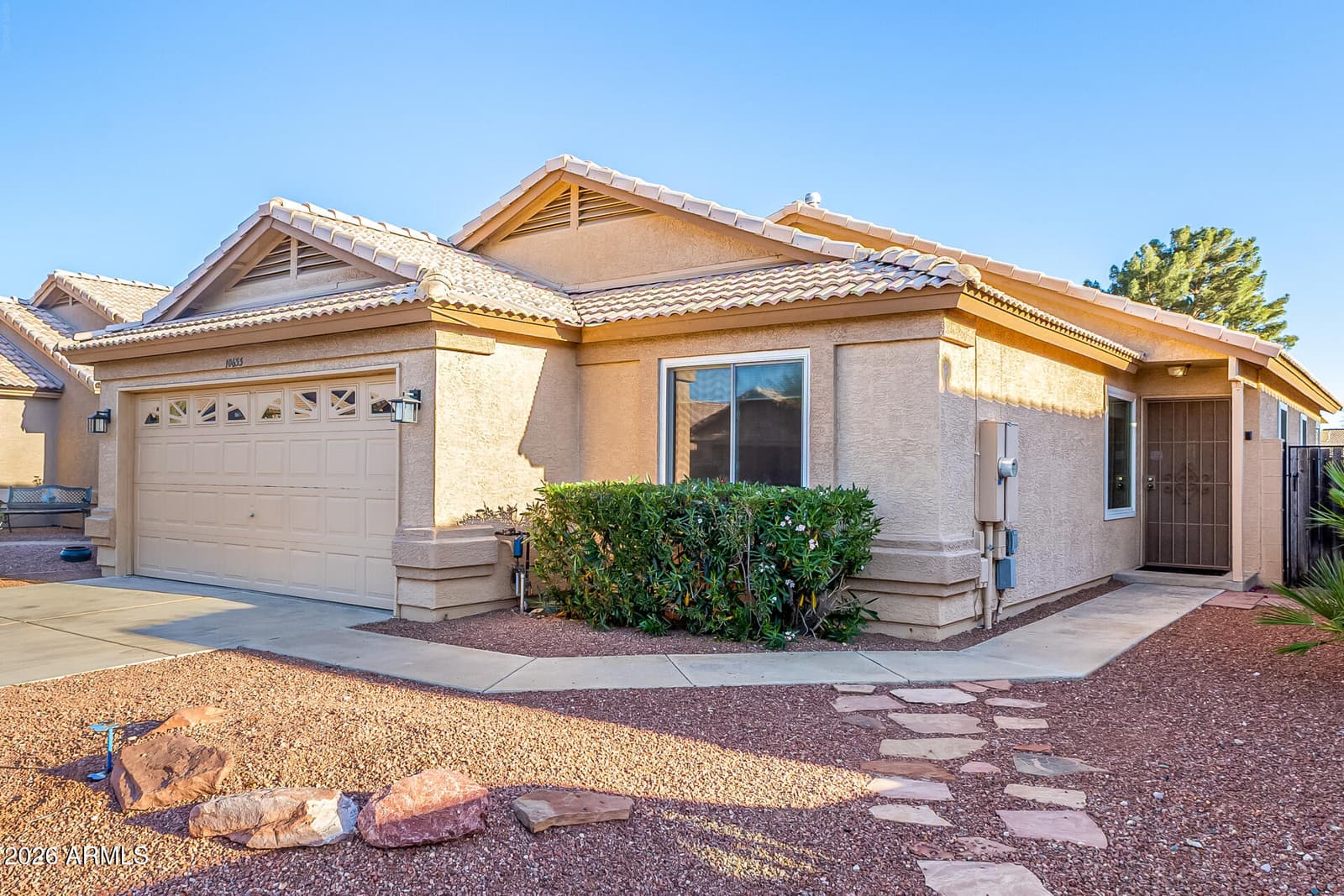 10633 W RUNION Drive, Peoria, AZ 85382 — photo 2 of 30