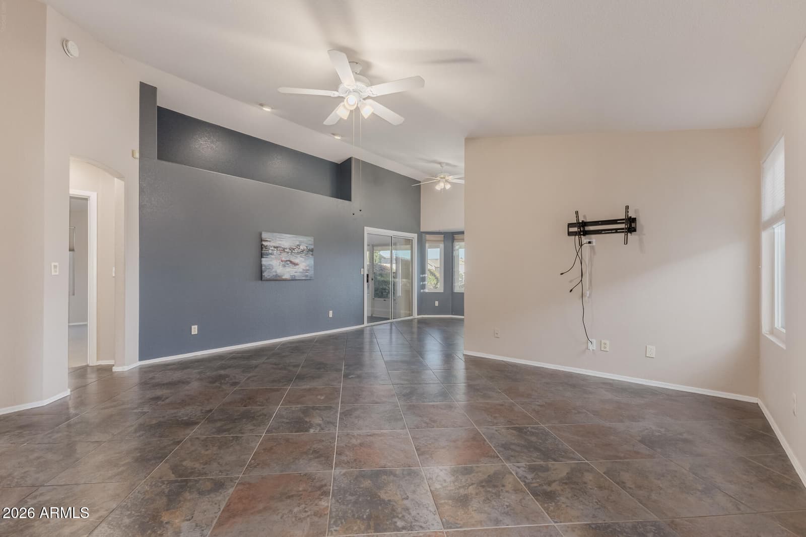 10633 W RUNION Drive, Peoria, AZ 85382 — photo 6 of 30