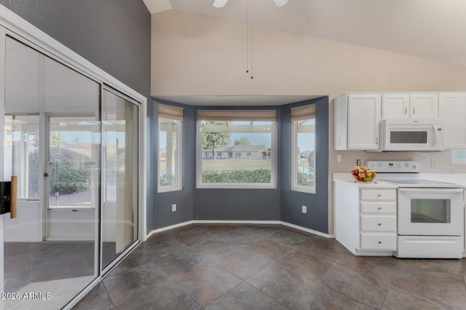 10633 W RUNION Drive, Peoria, AZ 85382 — photo 10 of 30