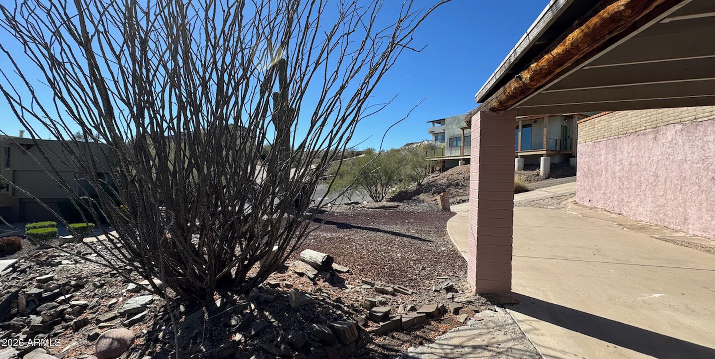 1334 E LAS PALMARITAS Drive, Phoenix, AZ 85020 — photo 6 of 9