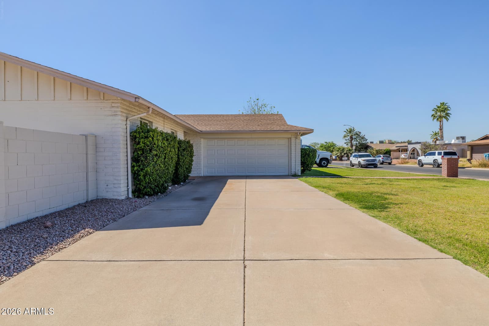 3101 W SHANGRI LA Road, Phoenix, AZ 85029 — photo 7 of 40