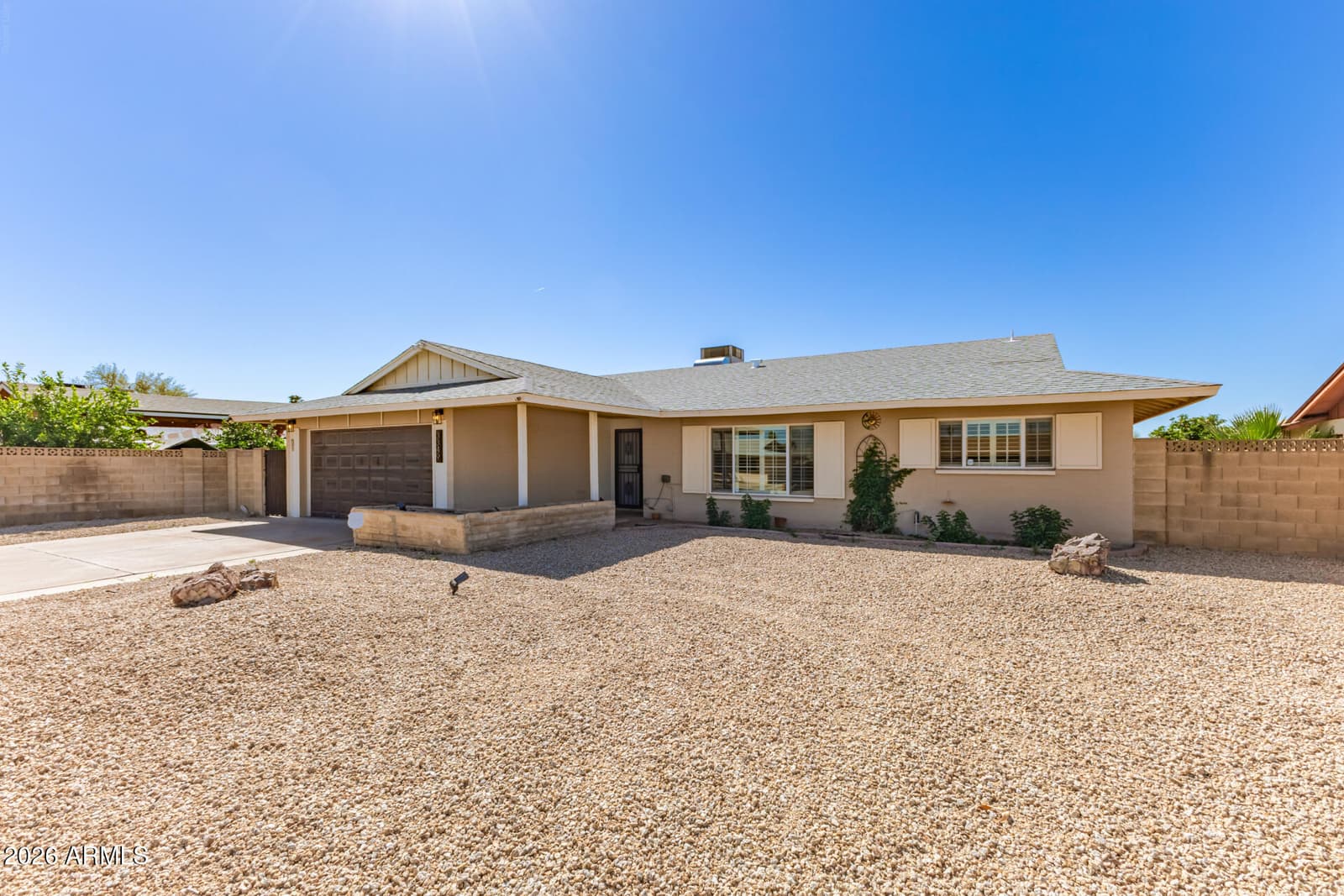 3349 W CROCUS Drive, Phoenix, AZ 85053 — photo 2 of 30