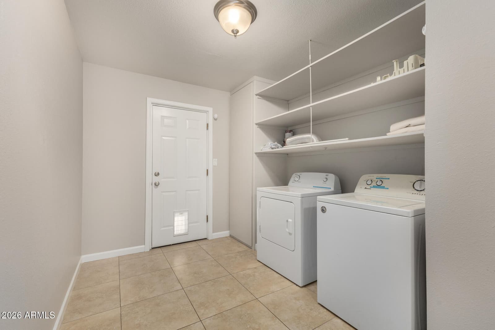 3349 W CROCUS Drive, Phoenix, AZ 85053 — photo 4 of 30
