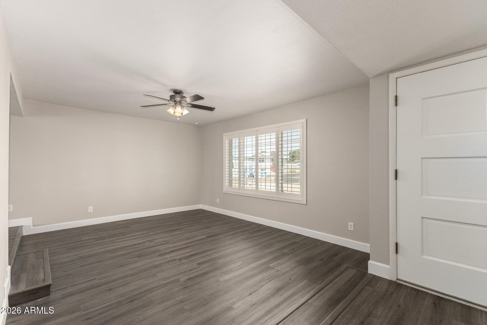 3349 W CROCUS Drive, Phoenix, AZ 85053 — photo 6 of 30