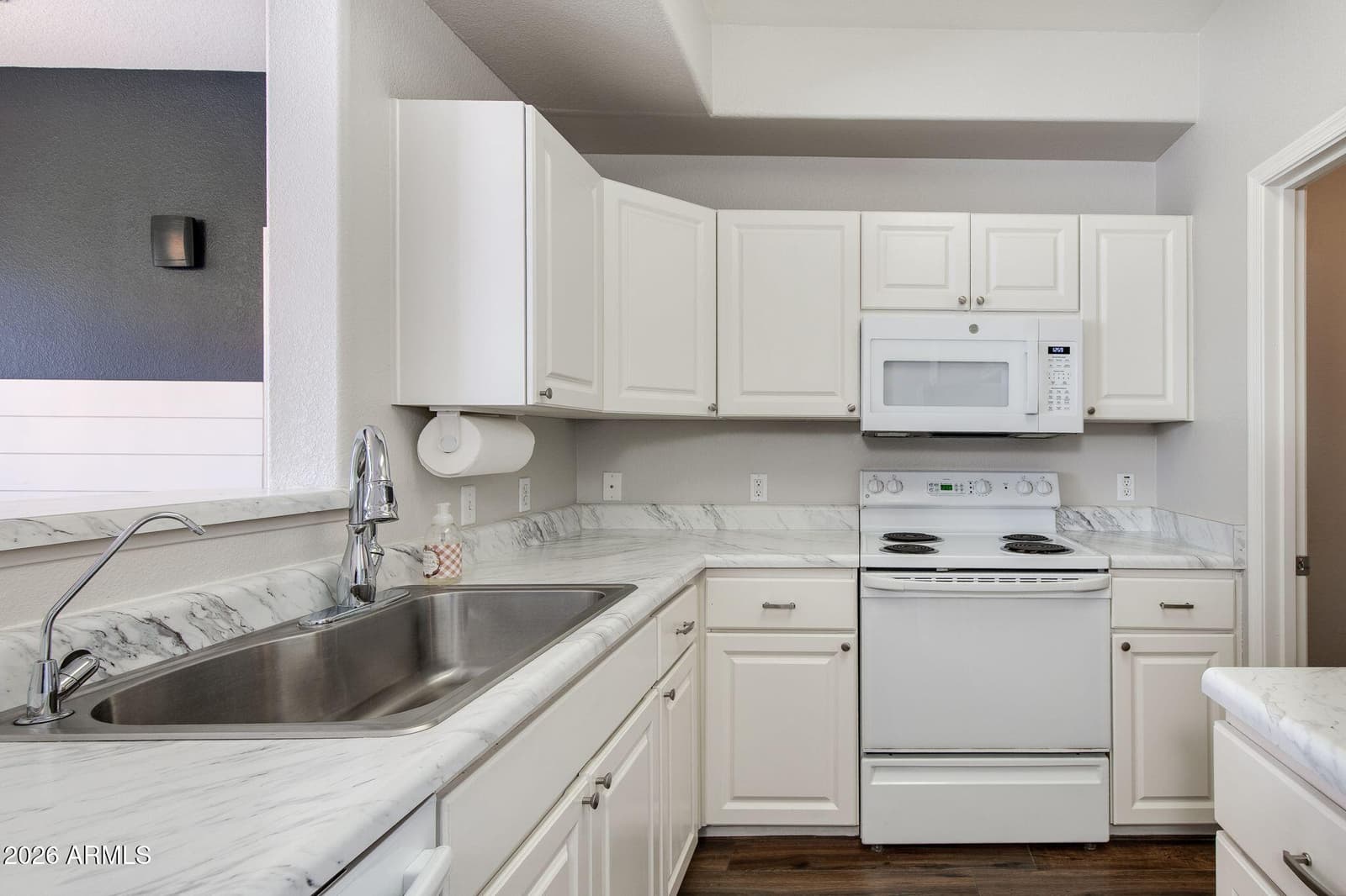 5303 N 7TH Street 215, Phoenix, AZ 85014 — photo 11 of 29