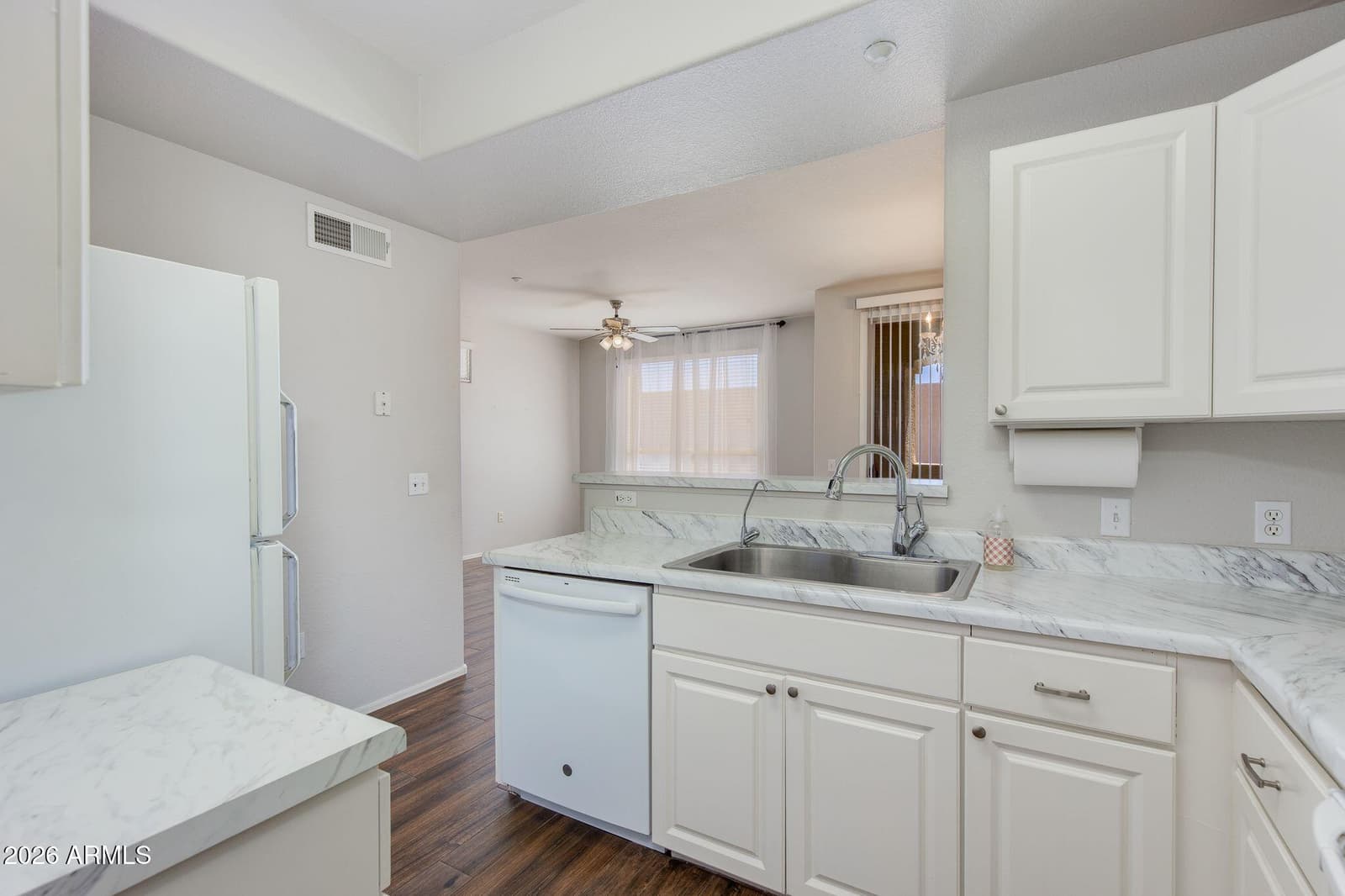 5303 N 7TH Street 215, Phoenix, AZ 85014 — photo 13 of 29