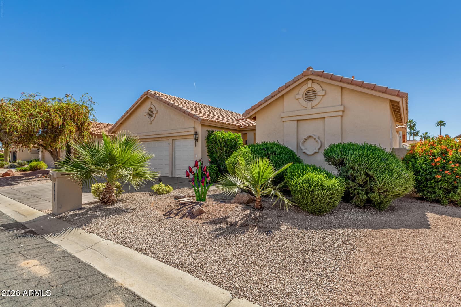 10821 E SILVERTREE Drive, Sun Lakes, AZ 85248 — photo 5 of 40