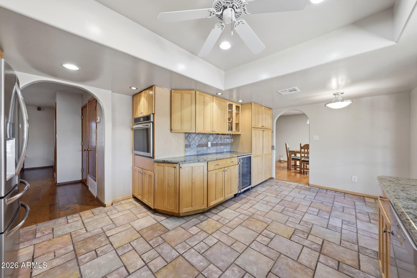 9037 N ARROYA GRANDE Drive, Phoenix, AZ 85028 — photo 22 of 41