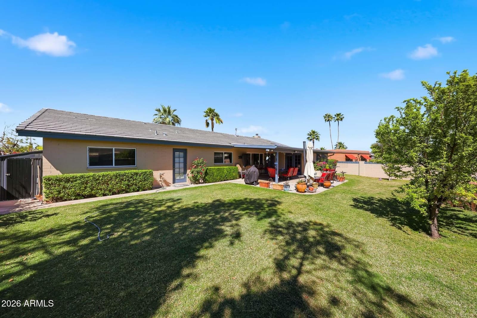 9037 N ARROYA GRANDE Drive, Phoenix, AZ 85028 — photo 40 of 41