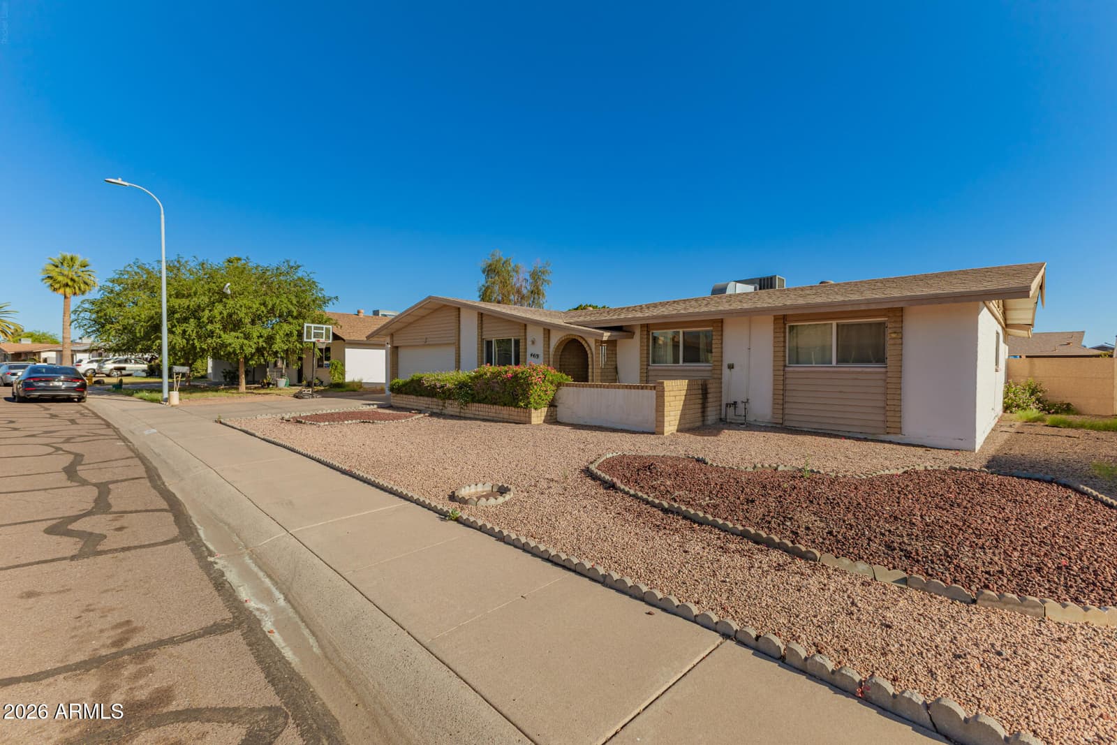 4419 W VOGEL Avenue, Glendale, AZ 85302 — photo 2 of 32