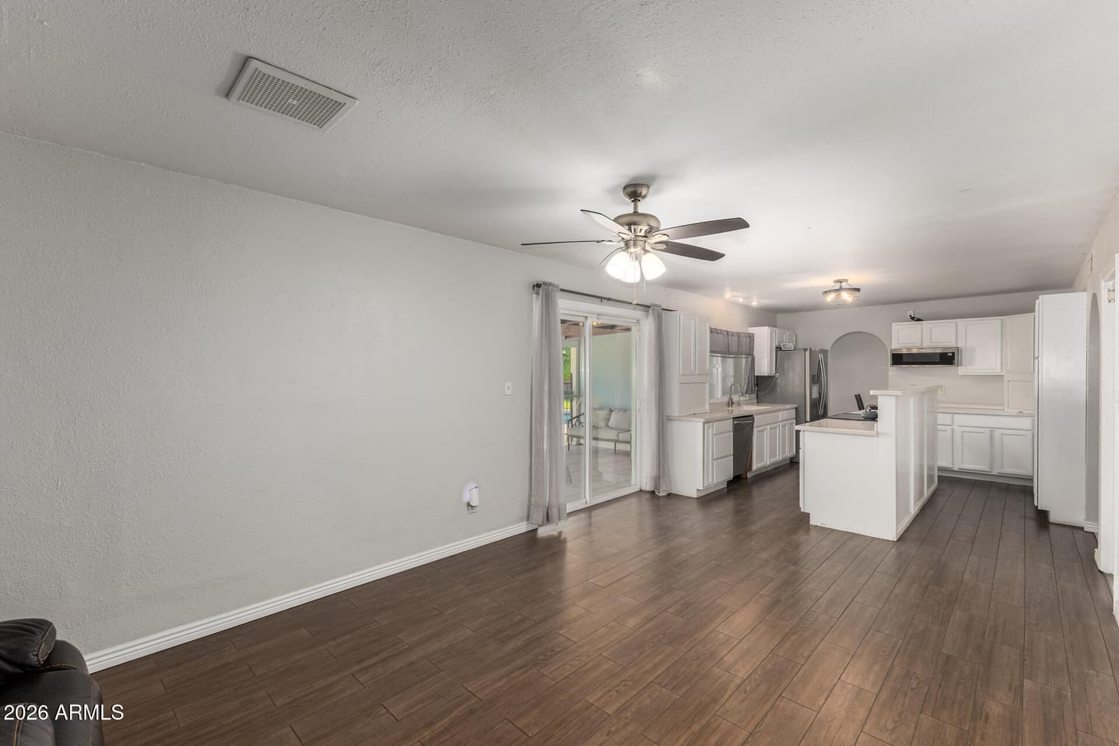 4419 W VOGEL Avenue, Glendale, AZ 85302 — photo 10 of 32