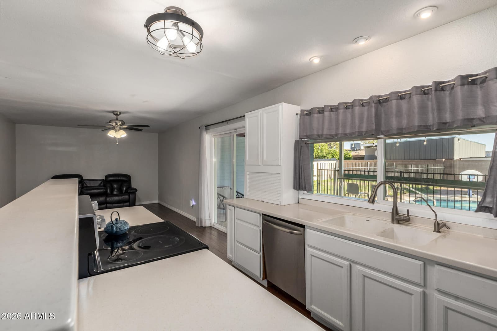 4419 W VOGEL Avenue, Glendale, AZ 85302 — photo 11 of 32