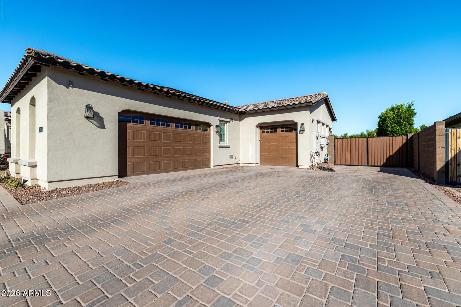 23307 N 97TH Drive, Peoria, AZ 85383 — photo 10 of 108
