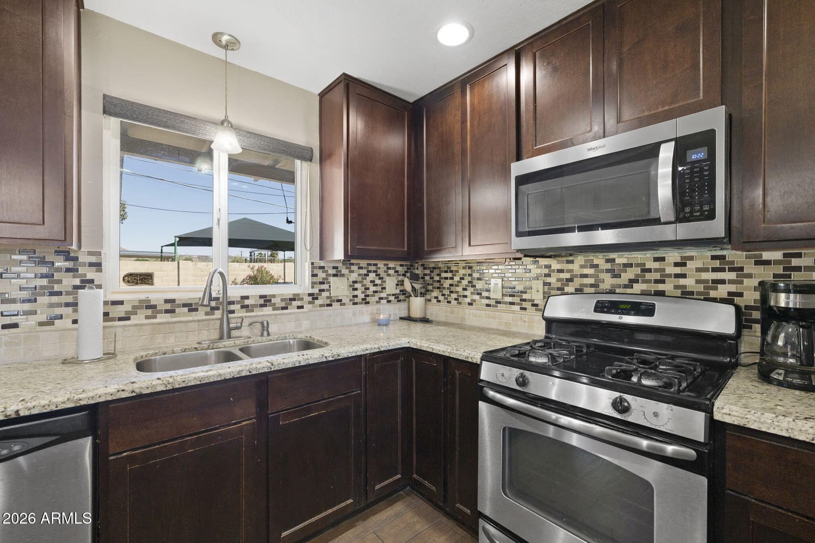 418 E ORCHID Lane, Phoenix, AZ 85020 — photo 2 of 33