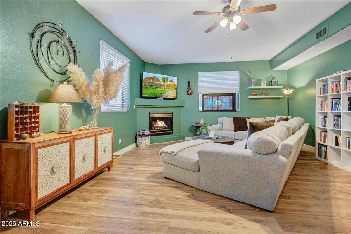 5721 W MARIPOSA GRANDE Lane, Glendale, AZ 85310 — photo 8 of 20